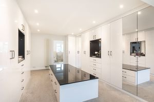 Photo 8- click for photo gallery